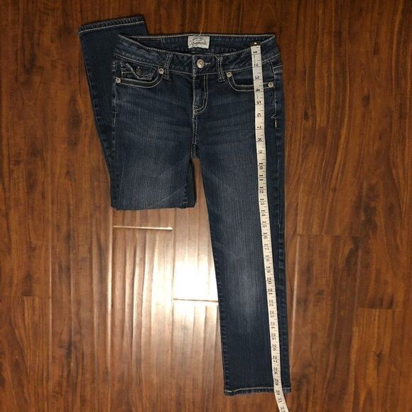 5-Pocket Aeropostale Bayla Skinny Capri Jeans in size 1/2 - Picture 4 of 12
